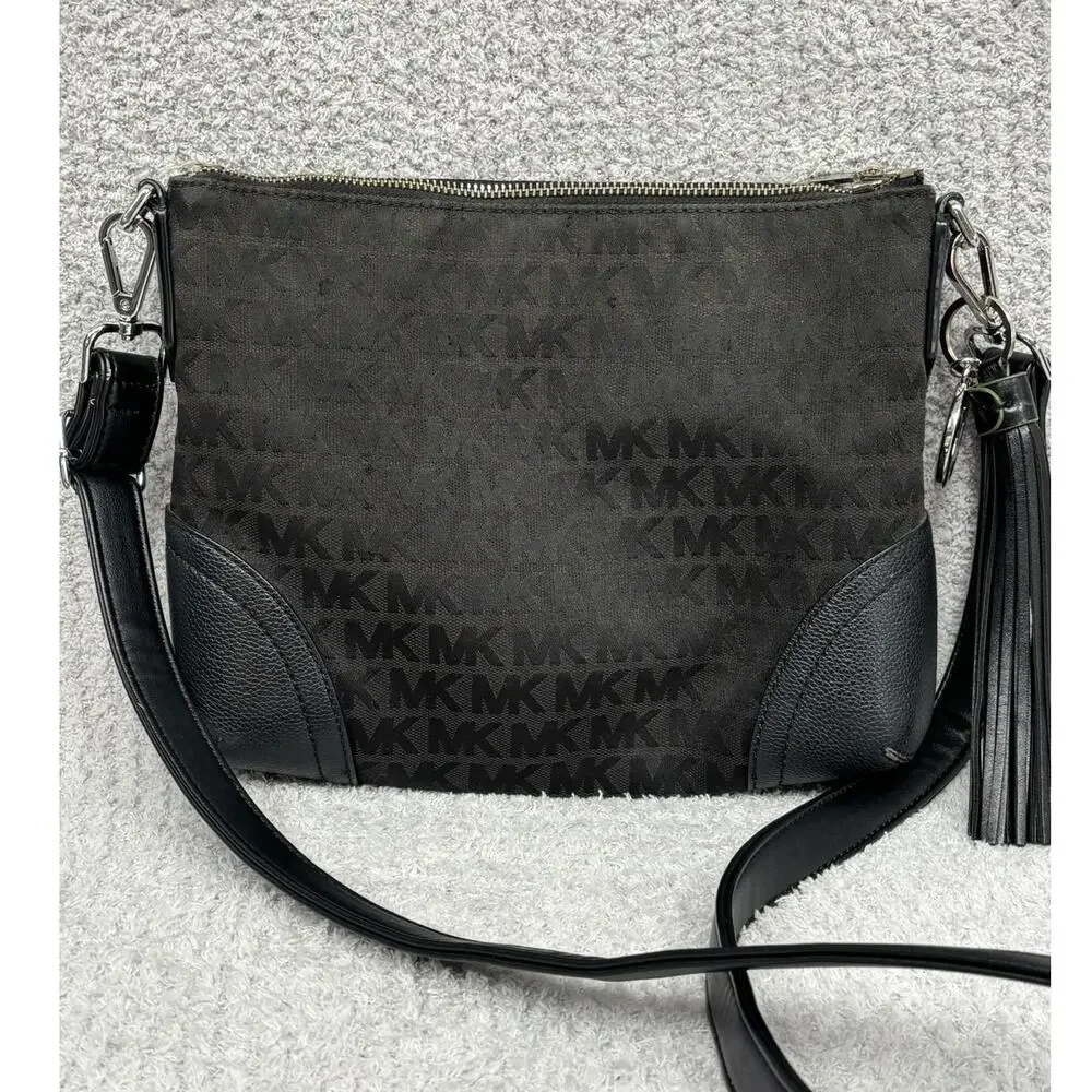 Michael Kors Black Signature Print Canvas Crossbody Bag Purse AS IS #77269